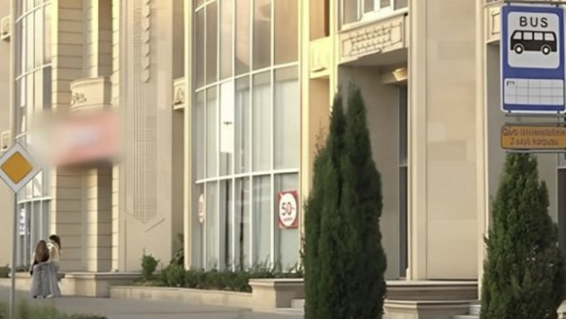 Bakıda sürücülərin başına oyun açan parklanma nişanları - VİDEO