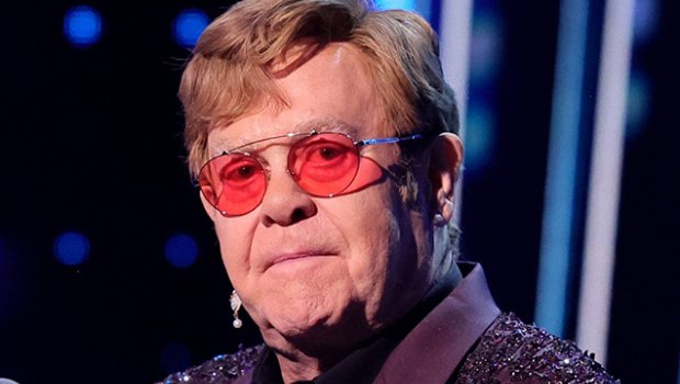Elton Conun bir gözü kor olub - FOTO