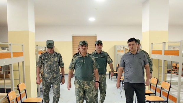 Zakir Həsənov və Hikmət Mirzəyev Ermənistanla sərhəddə xidmət edən hərbçilərlə görüşdülər &ndash; FOTO