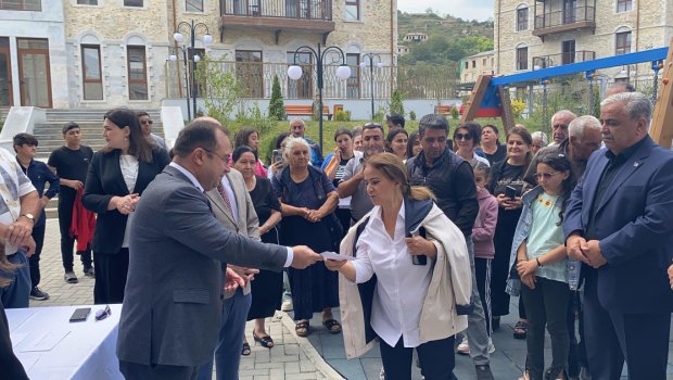 Şuşada daha 27 ailəyə evlərin açarları təqdim olundu &ndash; YENİLƏNİB/FOTO