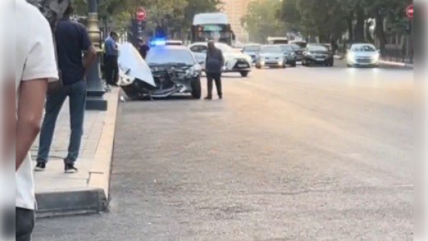 "BakuBus"ın avtobusu qəzaya düşdü &ndash; VİDEO 