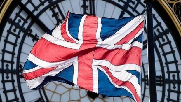 Britaniya Rusiyanın 10 gəmisinə sanksiya tətbiq etdi