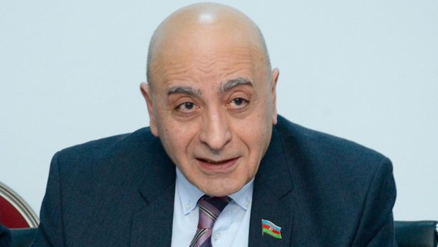 Rasim Musabəyov: &ldquo;Pənah Hüseynovla Siyavuş Novruzovun 20 il öncəki debatı Tramp-Harris qarşılaşmasından maraqlı idi&rdquo;