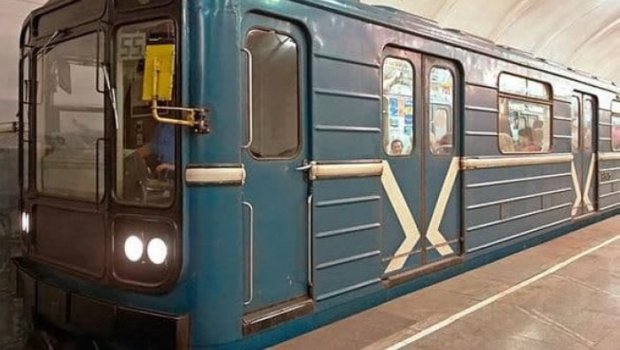 Bakı metrosunun havasızlıq PROBLEMİ &ndash; İctimai nəqliyyat, yoxsa "hamam otağı"?