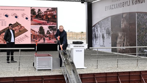 İlham Əliyev Ağdamın Eyvazxanbəyli kəndinin TƏMƏLQOYMA MƏRASİMİNDƏ - FOTO