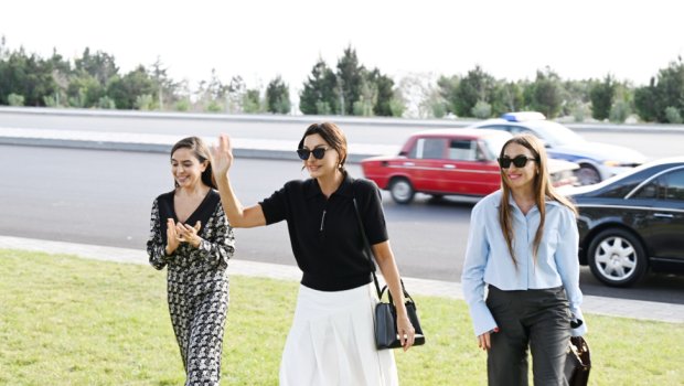 Birinci xanım &ldquo;Gənclik&rdquo; parkından PAYLAŞIM EDİB - VİDEO