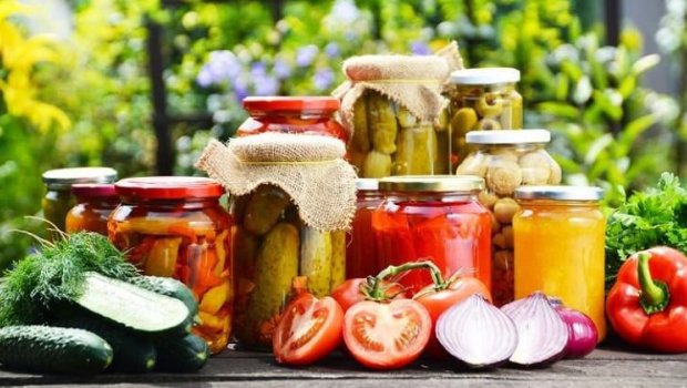 &ldquo;Turşu sezonu&rdquo; BAŞLADI &ndash; Zəhərlənməmək üçün nələrə diqqət EDİLMƏLİDİR?