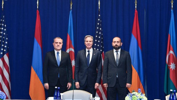 Üçtərəfli görüş BAŞLADI - FOTO/VİDEO