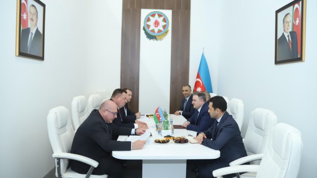 Müdafiə sənayesi naziri Belarusun Dövlət Hərbi Sənaye Komitəsinin sədri ilə görüşüb - FOTO