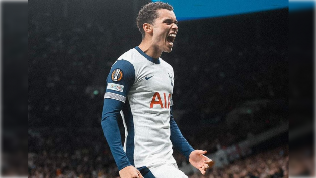 "Tottenhem" hesabı açdı - VİDEO