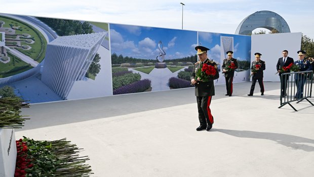Zakir Həsənov Zəfər parkında &ndash; FOTO 