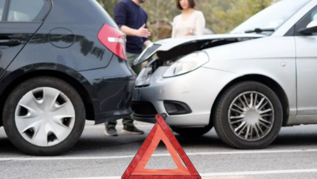 Bakıda xanım sürücü qəza törətdi: Xəsarət alan var