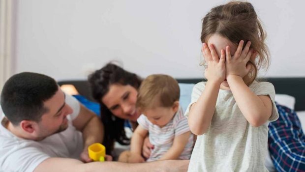 Azyaşlıların KOMPLEKSLƏRİ &ndash; Uşaqlarda yaş sindromları özünü necə büruzə verir?