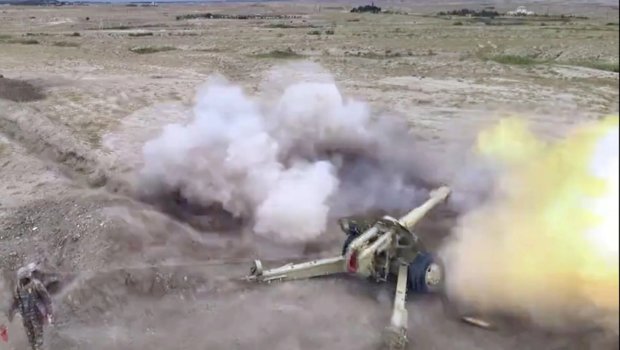 Naxçıvanda artilleriya bölmələri şərti düşməni məhv etdilər - VİDEO