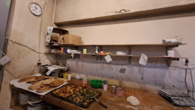 Bakıda məşhur dönərxanada nöqsanlar AŞKARLANDI - FOTO
