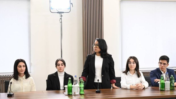 "Öyrənəndə ki, siyahıda mənim də adım var, çox sevindim&rdquo; - Prezident təqaüdçüsü Zenfira Nəsirova - FOTO