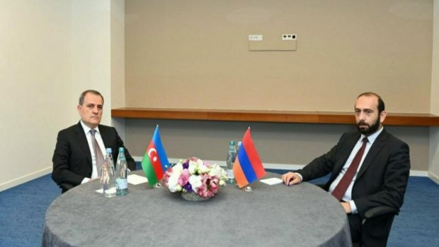 Ceyhun Bayramovla Ararat Mirzoyan Moskvada görüşəcək? 