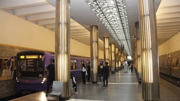 Bakı metrosunda xanım mayora xəsarət yetirildi - DETALLAR