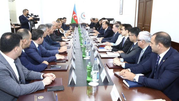 AHİK ilə Mediasiya Şurası arasında birgə əməkdaşlığa dair memorandum imzalanıb - FOTO