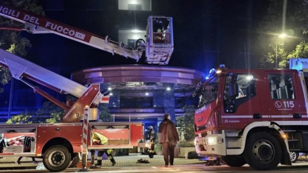İtaliyada hoteldə yanğın: 273 nəfər təxliyə edildi, 45-i tüstüdən zəhərləndi