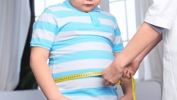 Uşaqlarda obez PROBLEMİ &ndash; Süni qida, yoxsa &ldquo;fasd-food&rdquo; dan istifadə?