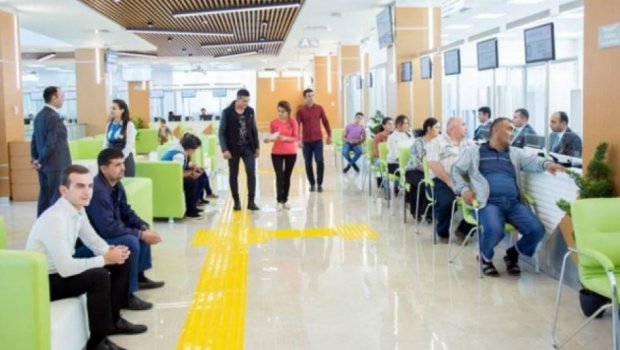 Əhalinin hər bir nəfəri ödənişli xidmətlərə 890 manat xərcləyib