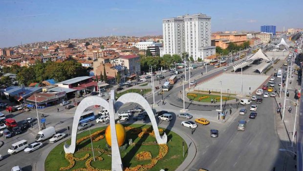 Türkiyədə zəlzələdə dörd nəfər yaralanıb: Biri eyvandan tullanıb