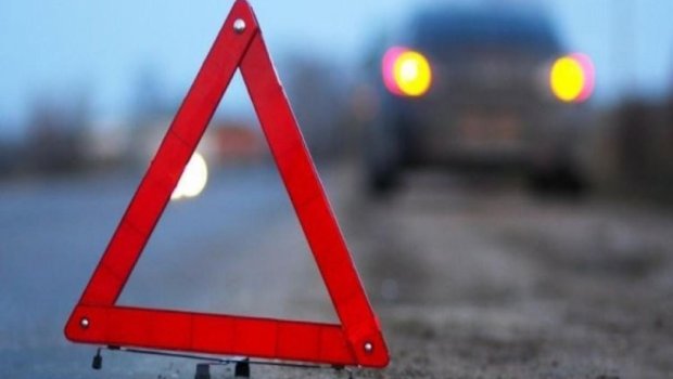 Sabunçuda avtomobil qadını vuraraq öldürüb