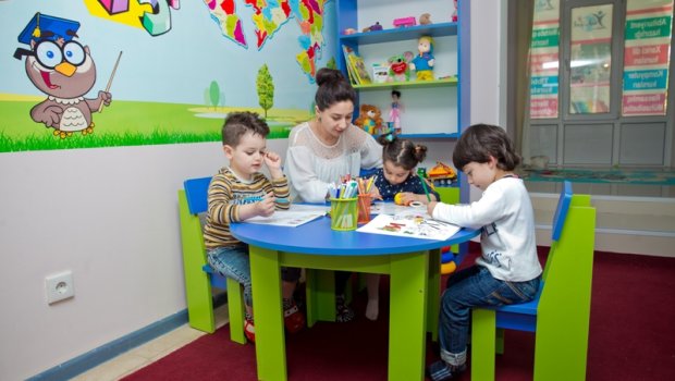 Bakıda bu özəl bağçada uşaqlara yatmaları üçün &ldquo;ketotifen&rdquo; DƏRMANI VERİLİR