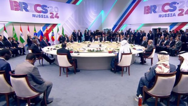 Kazanda BRICS liderlərinin məhdud tərkibdə görüşü BAŞLAYIB - VİDEO