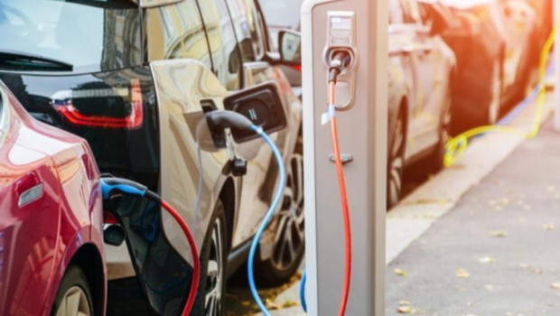 Azərbaycanda elektrik mühərrikli avtomobillərin sayı 60% artıb