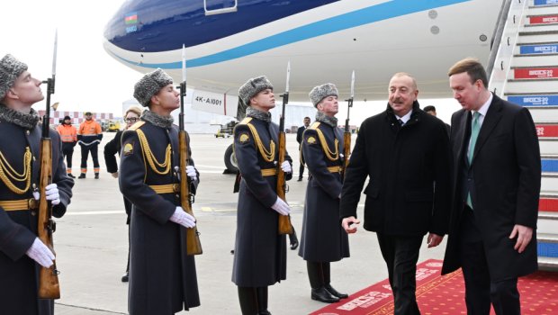 İlham Əliyev Kazanda belə qarşılandı - FOTO/VİDEO