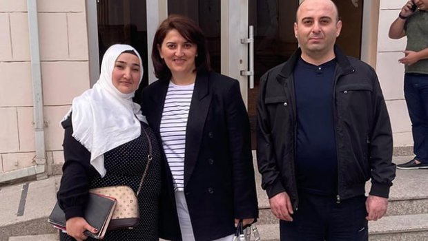 5 nəfərin pulunu mənimsəyən Aqşinlə Leylanın bəraəti ləğv edildi