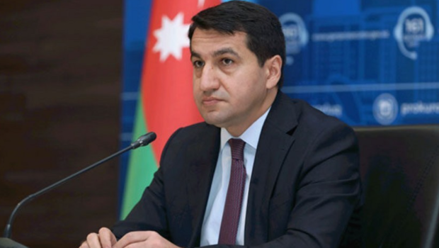 Hikmət Hacıyev Avropa komissarının əsassız ittihamlarına cavab verib