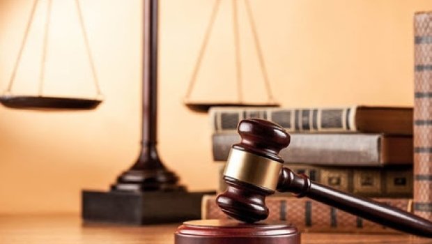 Atasını söyəni bıçaqladı, gözətçini döydü - BU CƏZANI ALDI