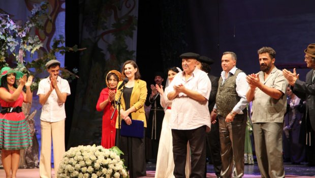 Tanınmış aktyorun 65 illiyi səhnədə qeyd olunub - FOTO