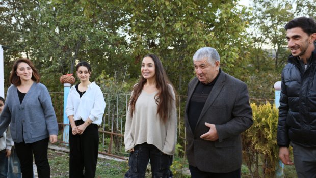 Leyla Əliyeva çoban Xanışın ailəsi ilə BİR ARADA - FOTO/VİDEO