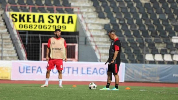 Azərbaycanlı məşqçi Albaniya klubundan AYRILDI