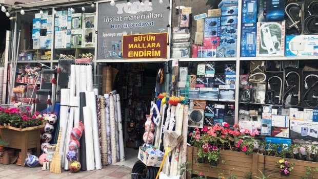 "Kartdan karta" üsulu ilə işləyən 43 sahibkar cəzalandırıldı &ndash; FOTO