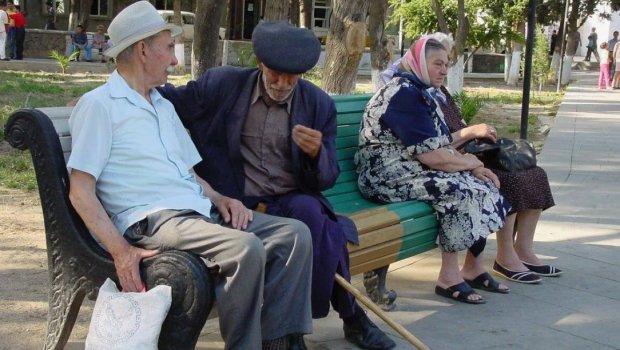 Hansı MDB ölkələrində insanlar daha çox yaşayır?