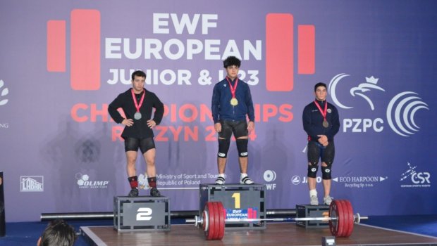 İdmançımız Avropa birinciliyində 3 medal QAZANDI
