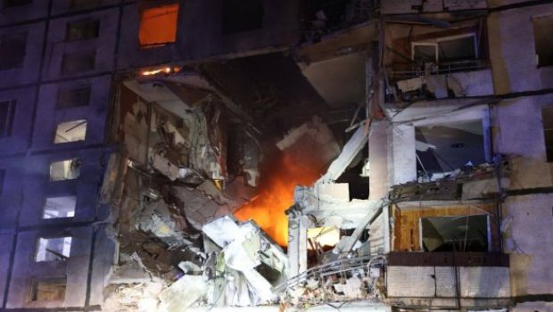 Rusiya ordusu Xarkovu bombaladı: İtkilər arasında uşaqlar da var - VİDEO