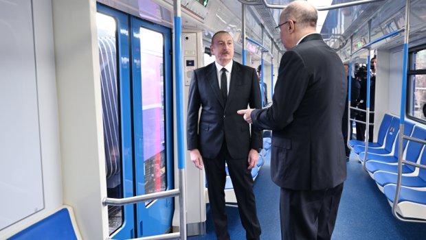 İlham Əliyev yeni nəsil metro qatarları ilə tanış oldu - FOTO/VIDEO