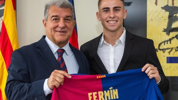 “Barselona” bu futbolçu ilə müqaviləni UZATDI