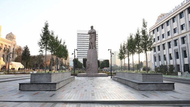 &rdquo;28 May&rdquo;ın qarşısı yenidənqurma işlərindən sonra &ndash; FOTO 
