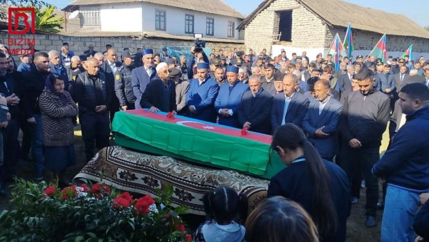 Birinci Qarabağ müharibəsinin şəhidi İsmət Piriyev dəfn olundu &ndash; YENİLƏNİB - FOTO/VİDEO