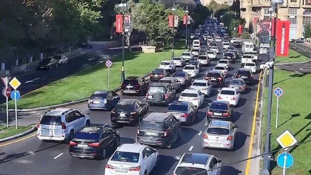 DİQQƏT: Hazırda Bakının bu yolları bağlıdır - SİYAHI