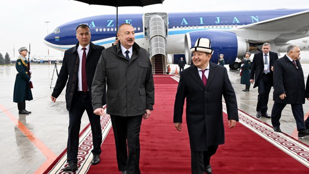 İlham Əliyev Qırğızıstana GETDİ - FOTO/VİDEO