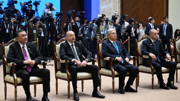 İlham Əliyev Macarıstanın Baş nazirinin təltifolunma mərasimində - FOTO/VİDEO