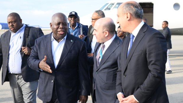 Baham adalarının Baş naziri Azərbaycana gəldi &ndash; FOTO